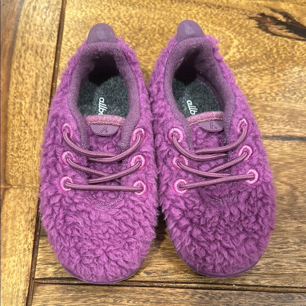 allbirds Purple Fuzzy toddler shoes sz7